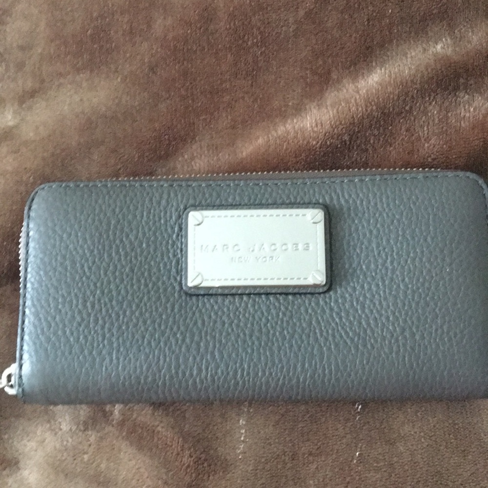Marc Jacobs wallet